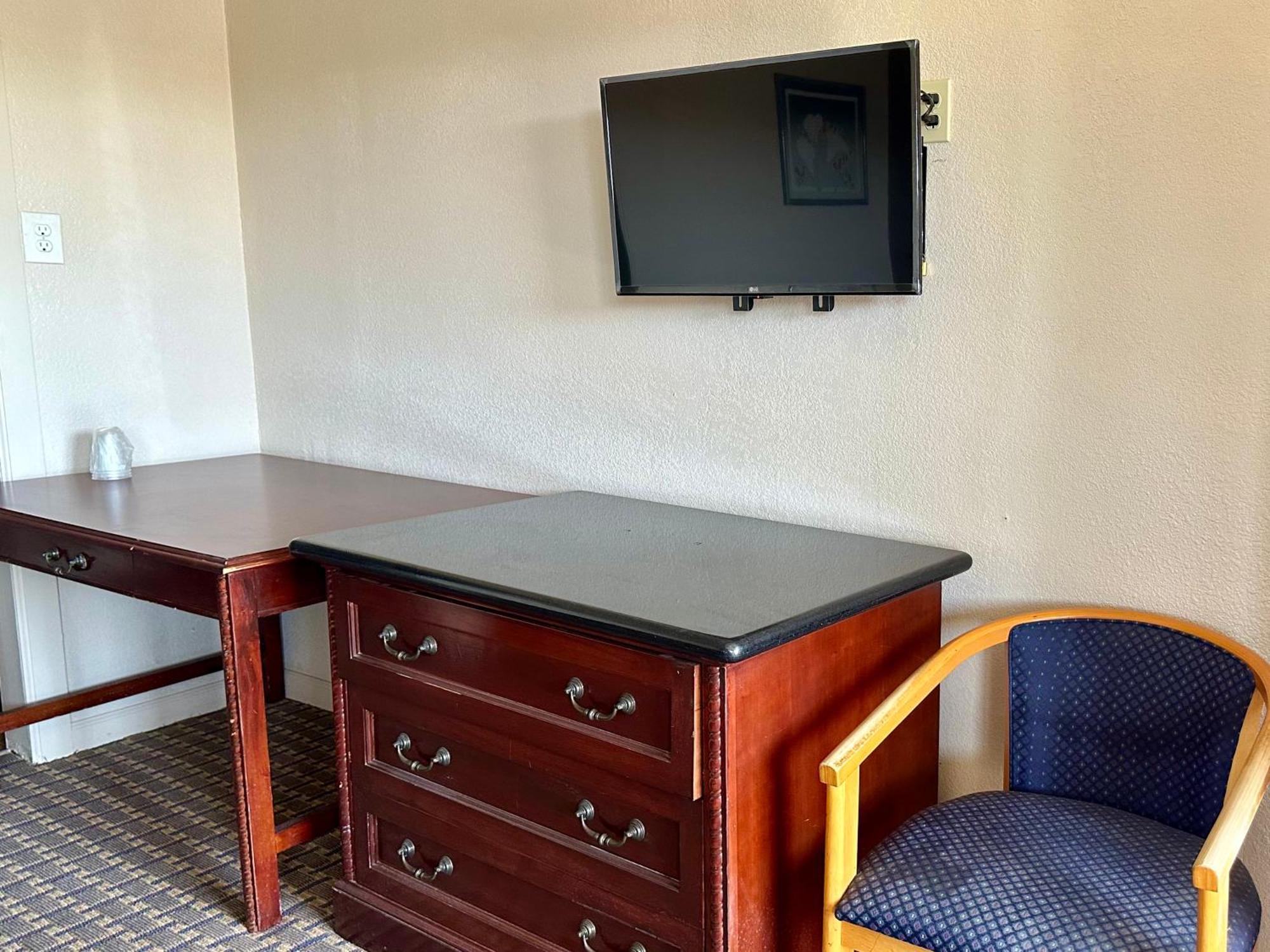 Regency Inn Fresno Zewnętrze zdjęcie